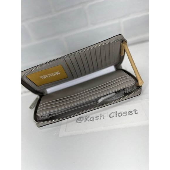 Michael Kors MK Large Logo Travel Continental Wallet- Bright White - Picture 5 of 8